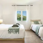 With Private Heated Pool By The & Port - By Rems Villa *