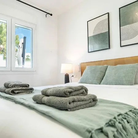 With Private Heated Pool By The & Port - By Rems Villa