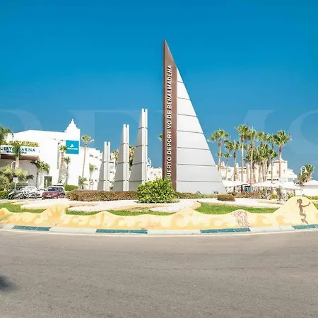 With Private Heated Pool By The & Port - By Rems *